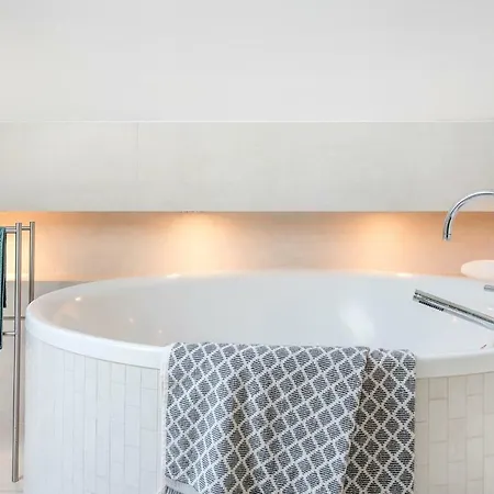 Dom W Grodzisku * Skala