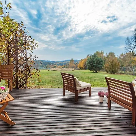 Dom W Grodzisku ヴィラ